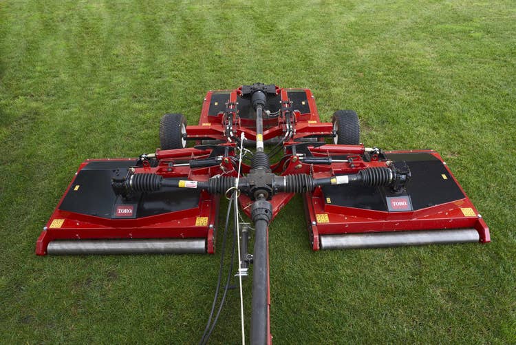 Toro Groundsmaster 1200 auf Rasen
