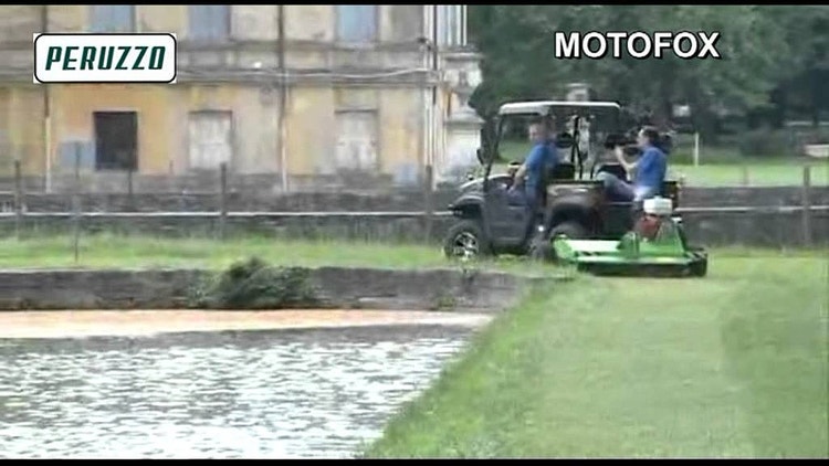 Video auf Youtube Peruzzo Motofox Schlegelmäher / Vertikutierer