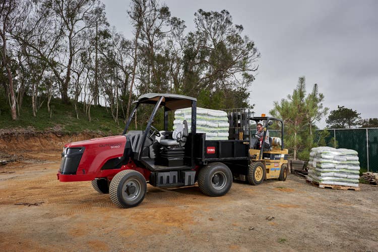 Toro Outcross 9060 Geräteträger