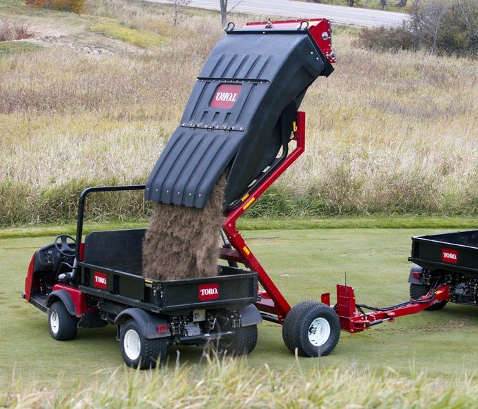 Toro ProSweep 5200 Rasenkehrmaschine im Einsatz