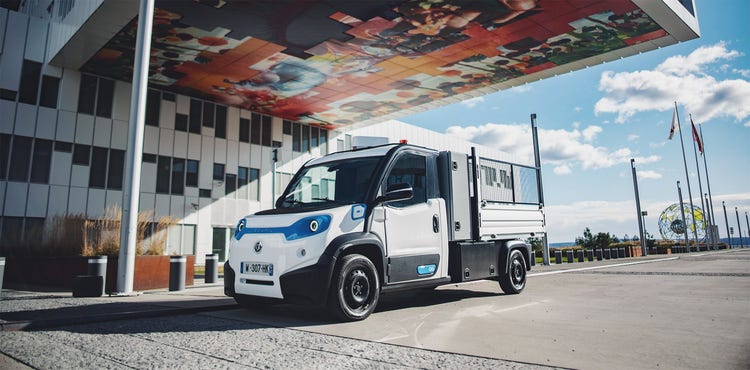 Goupil G6 Elektro-Nutzfahrzeug unter Dach