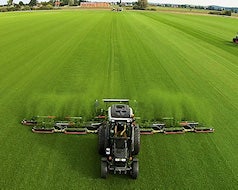 Trilo R 10 Spindelmäher von oben auf Rasen