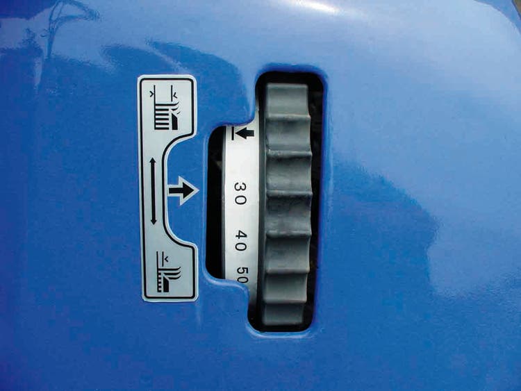 Detailaufnahme Iseki SXG 216+ Mähtraktor