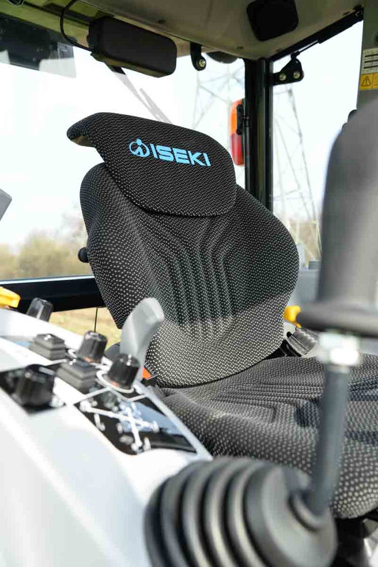 Sitz Iseki TG 6000 Traktor