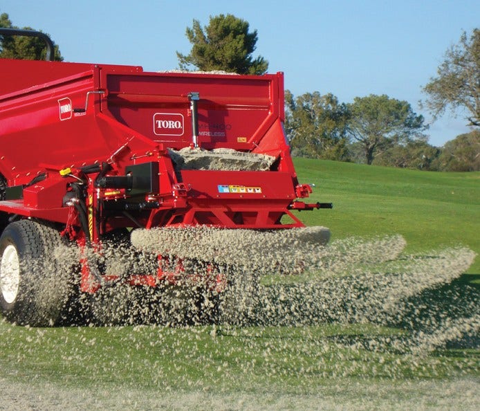 Besandung mit Toro ProPass MH-400 Besander