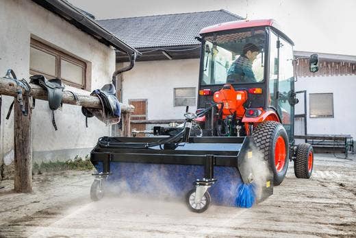 Echotech GBS Kehrmaschine im Arbeitseinsatz