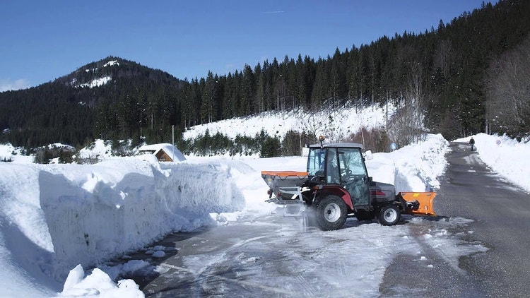 Video Ecotech XTB Schleuderstreuer im Wintereinsatz