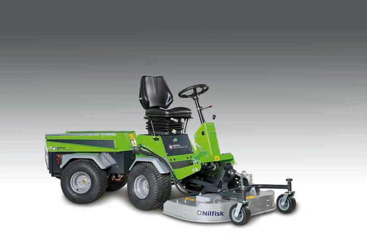 Egholm ParkRanger 2150 mit diversen Anbaugeräten