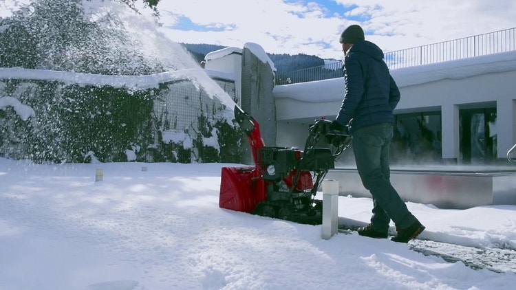 Video Honda HSS 970 W / WD / T / TD Schneefräse auf Youtube