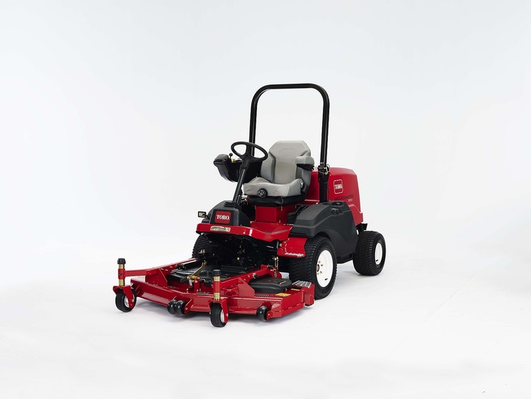 Seitenansicht Toro GroundsMaster 3200/3300 Frontdeckmäher