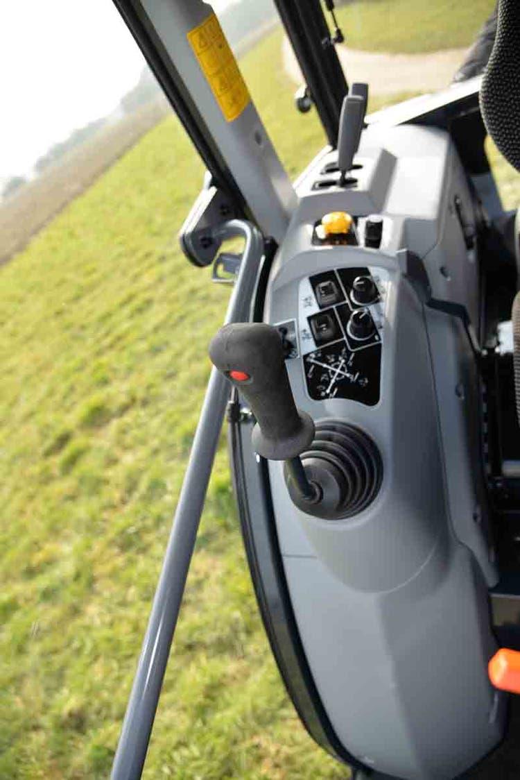 Iseki TG 6000 Traktor Schaltung