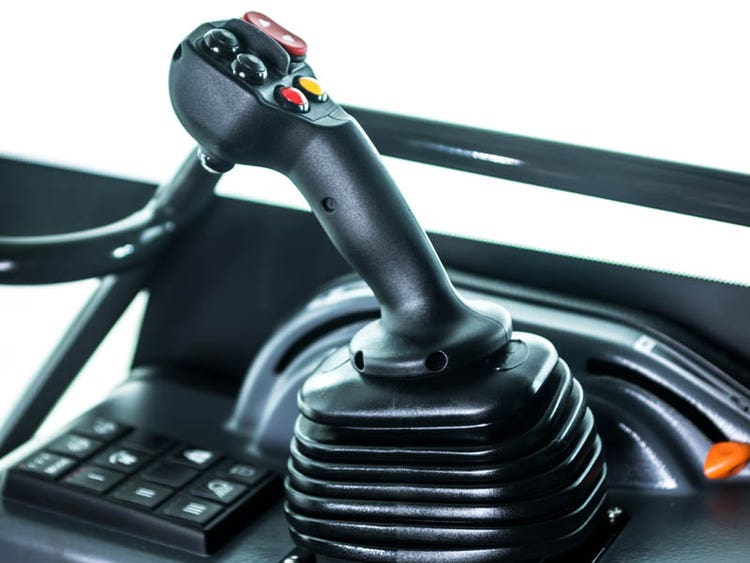 Detailansicht Multihog CL / CX Geräteträger Steuerung