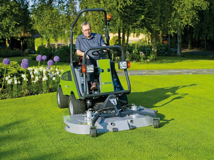 Egholm CityRanger 2260 Rasenpflege