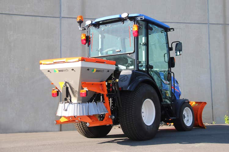 Ecotech XTB Schleuderstreuer im Einsatz