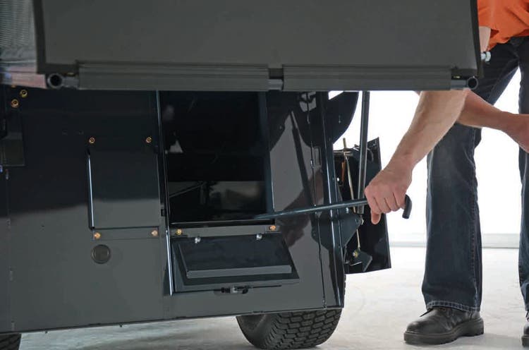 Iseki SXG 216+ Mähtraktor