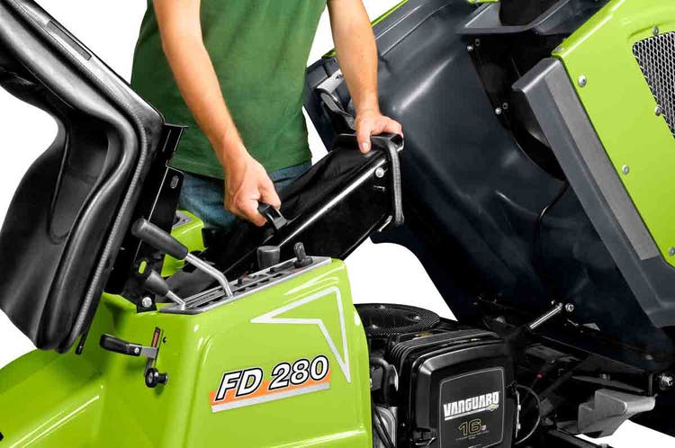Detailansicht unter dem Sitz Grillo FD 280