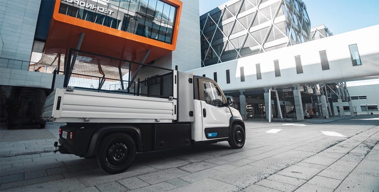 Seitenansicht Goupil G6 Elektro-Nutzfahrzeug