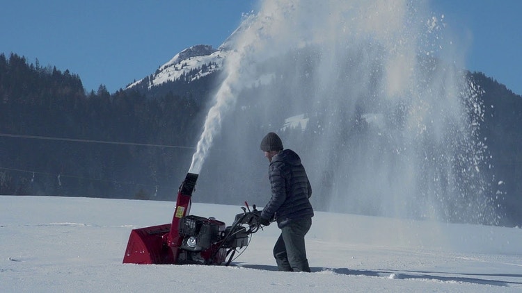 Video Honda HSS 1380A T / TD Schneefräse auf Youtube