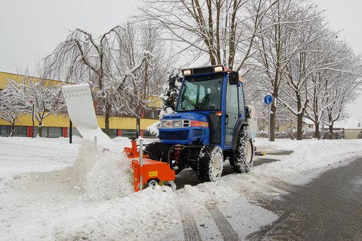 Ecotech SK Kehrmaschine im Wintereinsatz