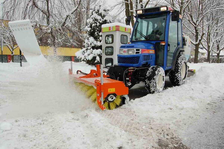 Ecotech S Kehrmaschine im Wintereinsatz