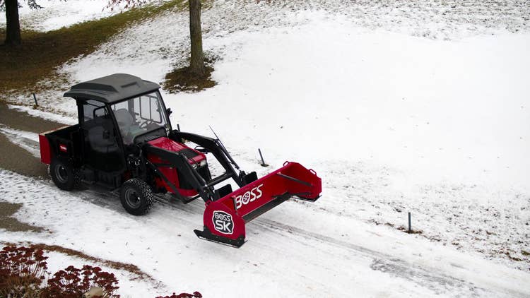 Toro Outcross 9060 Geräteträger im Winterdienst