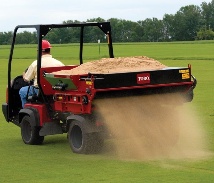 Toro Workman HDX / HDX-4WD beim Sanden
