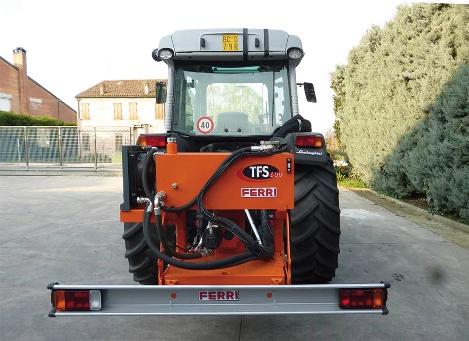 Traktor-Anbaugeräte und -Zubehör bei EDER Landtechnik